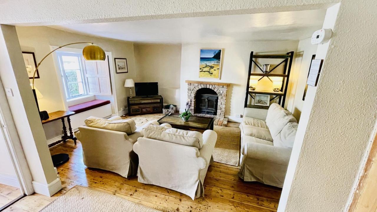 Holly Cottage - Characterful Cottage A Stones Throw From River Dart With Front & Back Patios Dittisham Exterior photo